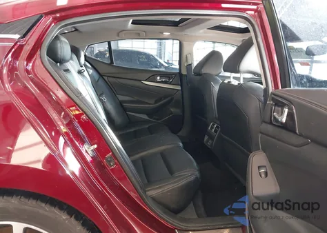 2018 Nissan Maxima 3.5 Sl z USA, uszkodzony, nr VIN 1N4AA6APXJC397335